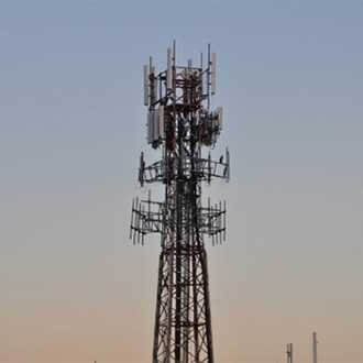 5G-sat-tower-2