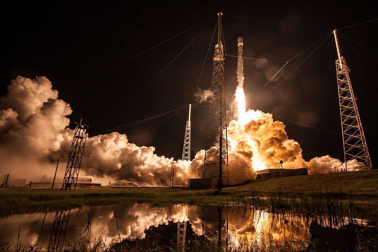 falcon-9-telstar-19-launch-1